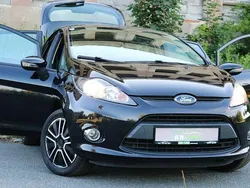 Niebieski ciemny (metalik) Używany 2010 Ford Fiesta Hatchback | 17 700 zł (Uczciwa cena)