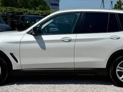 Biały (metalik, perła) Używany 2021 BMW X3 SUV | 115 900 zł (Super Cena)