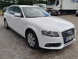 Biały Używany 2009 Audi A4 Kombi | 23 900 zł (Dość drogi)