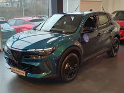 Lakier metalizowany niebieski navigli Nowe 2024 Alfa Romeo Junior SUV | 115 224 zł