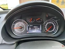 Zielony Używany 2013 Opel Insignia Hatchback | 27 000 zł (Uczciwa cena)