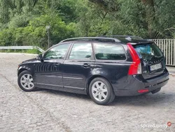 Czarny Używany 2011 Volvo V50 Business Edition Kombi | 21 999 zł (Dość drogi)