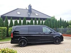 Używany 2023 Mercedes V300 Exclusive Minivan | 299 900 zł