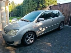 Srebrny Używany 2004 Toyota Corolla Hatchback | 9999 zł