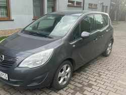 Szary Używany 2010 Opel Meriva Minivan | 12 299 zł (Uczciwa cena)