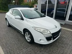 Biały Używany 2009 Renault Mégane III Coupe | 16 500 zł