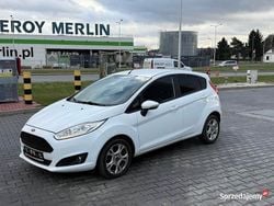 Biały Używany 2017 Ford Fiesta Trend Sedan/Limuzyna | 25 600 zł (Uczciwa cena)