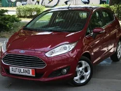 Czerwony ciemny (metalik) Używany 2013 Ford Fiesta Titanium Hatchback | 24 444 zł