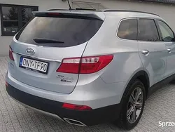 Srebrny Używany 2015 Hyundai Grand Santa Fe SUV | 76 000 zł