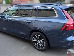 Używany 2023 Volvo V60 Core Kombi | 149 500 zł (Drogi)