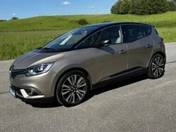 Złoty Używany 2018 Renault Scénic IV Initiale Paris Minivan | 59 800 zł