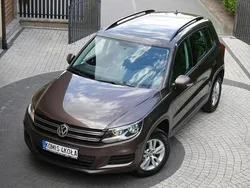 Brązowy Używany 2011 VW Tiguan SUV | 34 900 zł (Uczciwa cena)