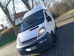 Biały Używany 2004 Opel Vivaro Van | 10 900 zł (Dobra cena)