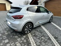 Srebrny (metalik) Używany 2020 Renault Clio V Sedan/Limuzyna | 24 900 zł