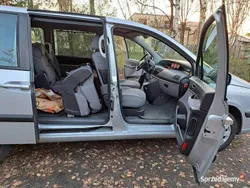 Srebrny Używany 2006 Peugeot 807 Minivan | 13 500 zł