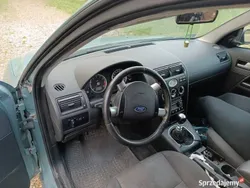 Niebieski Używany 2001 Ford Mondeo Hatchback | 2900 zł (Uczciwa cena)