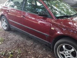 Używany 1999 VW Passat | 1550 zł