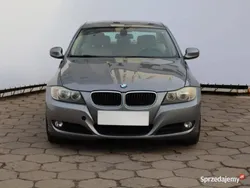 Szary Używany 2010 BMW 318 Sedan/Limuzyna | 17 999 zł (Dobra cena)