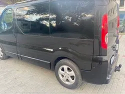 Czarny Używany 2007 Renault Trafic Van | 35 000 zł (Uczciwa cena)