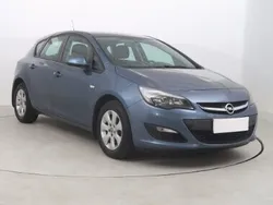 Niebieski Używany 2014 Opel Astra Hatchback | 19 499 zł (Dobra cena)