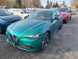 Lakier specjalny zielony montreal green Nowe 2025 Alfa Romeo Giulia Sedan/Limuzyna | 233 145 zł (Dość drogi)