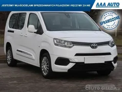 Biały Używany 2021 Toyota Proace Verso City Kombi | 77 999 zł (Dobra cena)