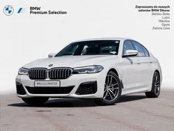 Biel alpejska Używany 2024 BMW 520 Shadowline Sedan/Limuzyna | 204 900 zł (Dobra cena)