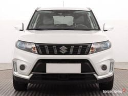 Biały Używany 2019 Suzuki Vitara SUV | 65 999 zł (Uczciwa cena)