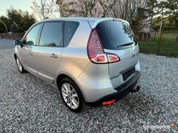 Srebrny Używany 2011 Renault Scénic III Minivan | 15 900 zł (Uczciwa cena)