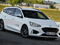Biały (metalik) Używany 2020 Ford Focus Kombi | 54 900 zł (Uczciwa cena)