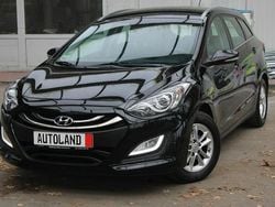 Czarny (metalik) Używany 2014 Hyundai i30 Premium Kombi | 34 999 zł