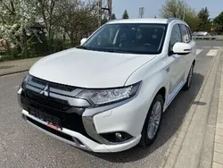 Inny kolor Używany 2021 Mitsubishi Outlander P-HEV SUV | 139 700 zł