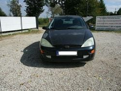 Szary (metalik) Używany 2000 Ford Focus Zetec Hatchback | 2699 zł