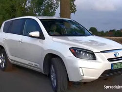 Biały Używany 2014 Toyota RAV4 EV SUV | 54 900 zł