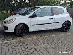 Biały Używany 2009 Renault Clio II | 8299 zł (Dość drogi)