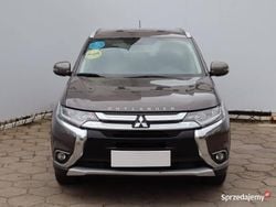 Brązowy Używany 2016 Mitsubishi Outlander SUV | 48 999 zł (Uczciwa cena)