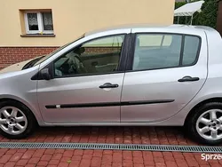 Srebrny Używany 2005 Renault Clio II Hatchback | 11 500 zł