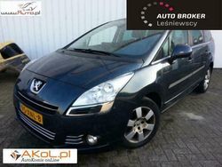 Niebieski ciemny Używany 2012 Peugeot 5008 Minivan | 50 900 zł