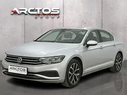 Srebrny Używany 2022 VW Passat Sedan/Limuzyna | 77 900 zł (Uczciwa cena)