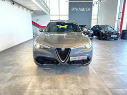 Szary Używany 2019 Alfa Romeo Stelvio Executive SUV | 124 900 zł (Dość drogi)