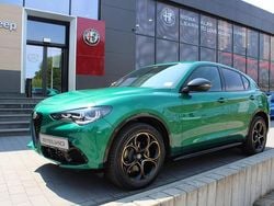 Lakier specjalny zielony montreal green Nowe 2025 Alfa Romeo Stelvio SUV | 246 900 zł