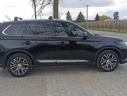 Czarny Używany 2016 Mitsubishi Outlander SUV | 60 000 zł (Uczciwa cena)