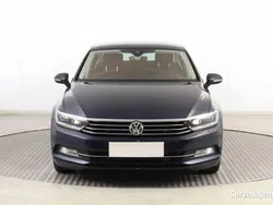 Niebieski Używany 2015 VW Passat Sedan/Limuzyna | 53 999 zł (Uczciwa cena)