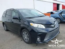 Czarny (metalik) Używany 2019 Toyota Sienna Premium Minivan | 58 000 zł