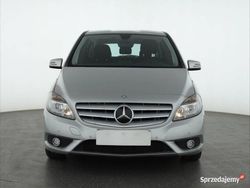 Srebrny Używany 2011 Mercedes B180 Minivan | 33 999 zł