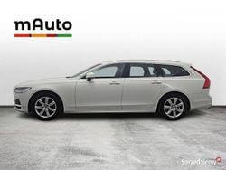 Biały Używany 2018 Volvo V90 Momentum Kombi | 84 900 zł (Dobra cena)