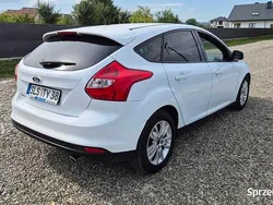 Biały Używany 2011 Ford Focus Hatchback | 17 900 zł (Uczciwa cena)