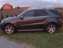 Używany 2011 Mercedes 350 AMG SUV | 49 500 zł