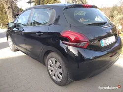 Czarny Używany 2016 Peugeot 208 Hatchback | 25 000 zł (Uczciwa cena)