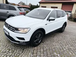 Biały Używany 2018 VW Tiguan SUV | 82 900 zł (Dość drogi)
